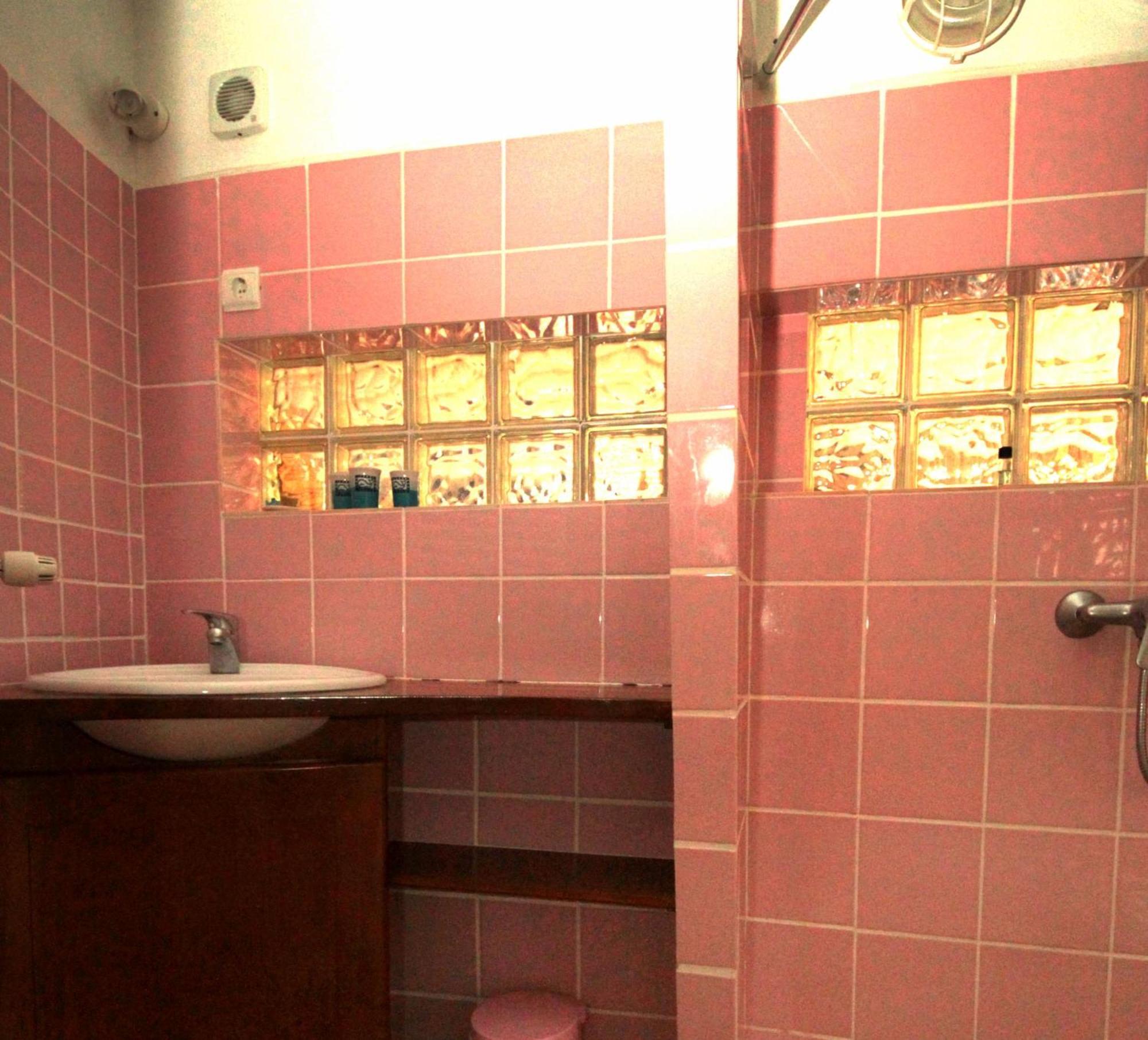 مبيت وإفطار أفيرو Casa 3 Aguias الغرفة الصورة